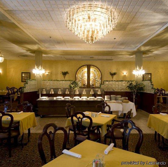 The Hotel Hot Springs Restaurante foto